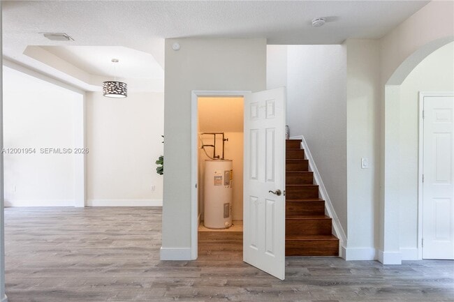 Foto del edificio - Southwest 49th Court, Miramar, FL 33027 - 3 BR 2.5 BA single-family home