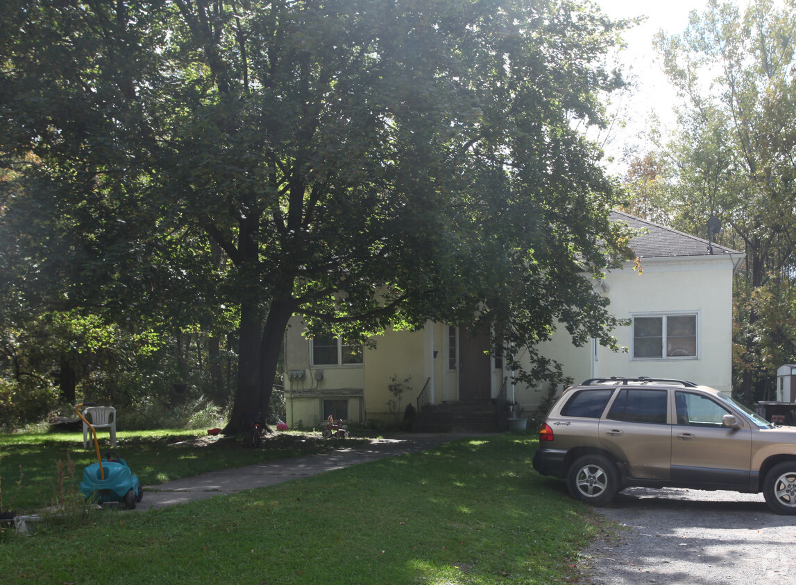 Building Photo - 5908 Stone Hill Rd