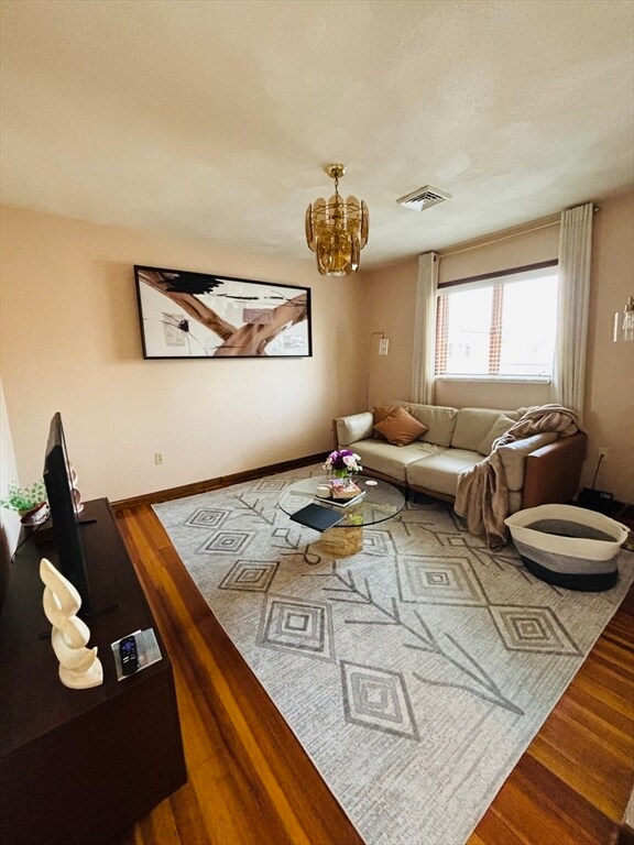 Foto del edificio - 24 Meacham St