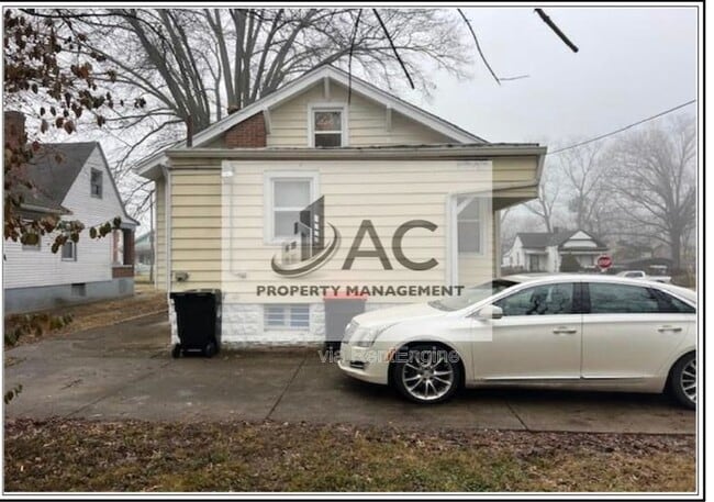 Photo - 125 N 35th St Apartment