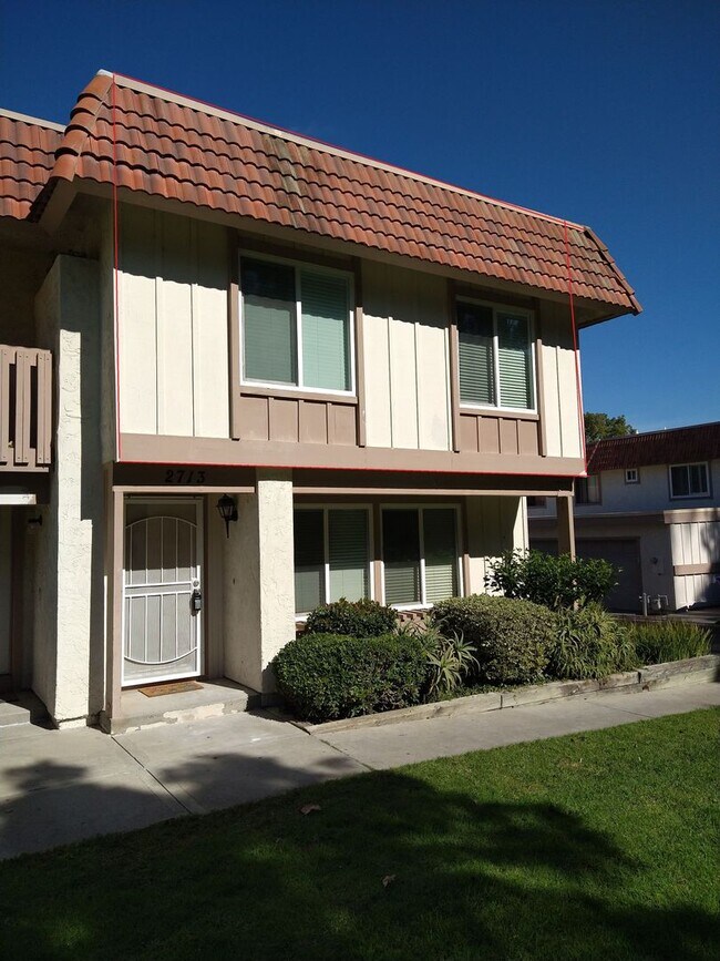 Foto del edificio - ALL UTILITIES INCLUDED! 3 Bed / 1 Bath Remodeled Condo/Duplex at Tanglewood