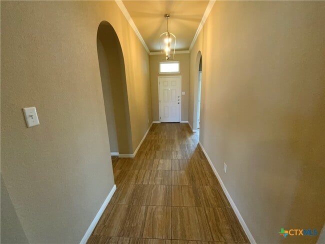 Building Photo - 707 Dunford Dr