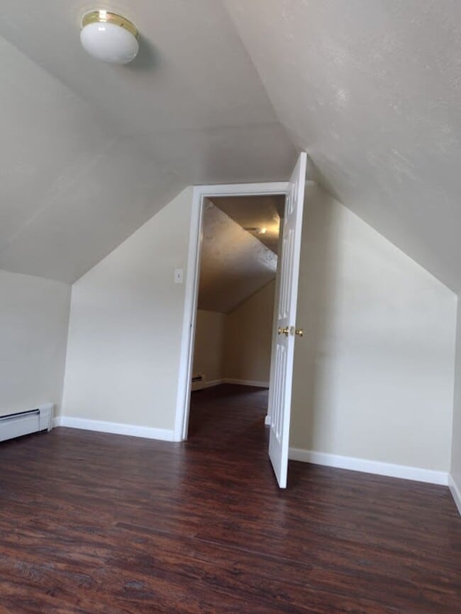 Building Photo - 905 Nevada Ave