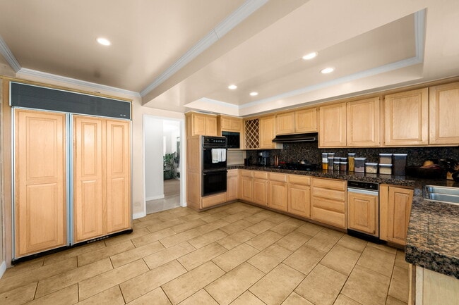 Building Photo - 4781 Galendo St