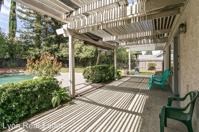 Building Photo - 1308 Ridgecrest Way
