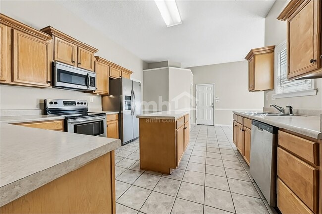 Building Photo - 9289 Oakengate Cv