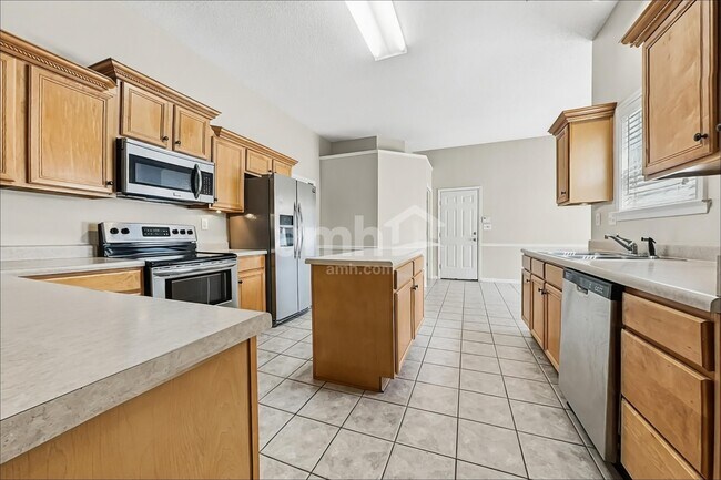 Foto del edificio - 9289 Oakengate Cv