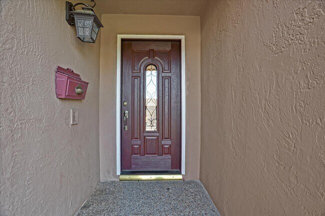 Foto del edificio - 47450 Cholla St