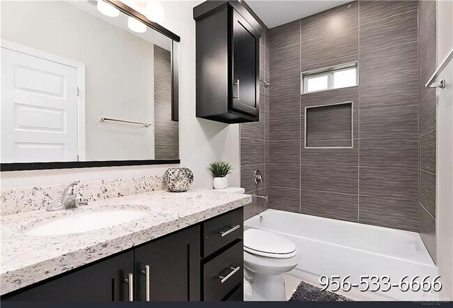 Foto del edificio - 18 Las Vistas Ln