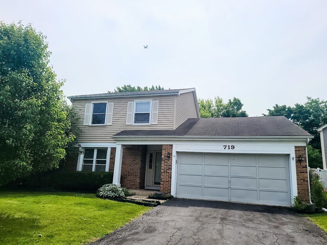 Foto principal - 719 Radnor Dr