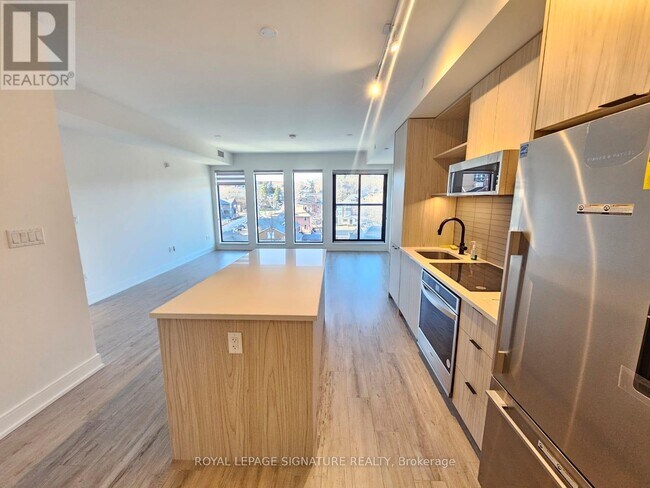 Photo du bâtiment - 185 Dunlop St E