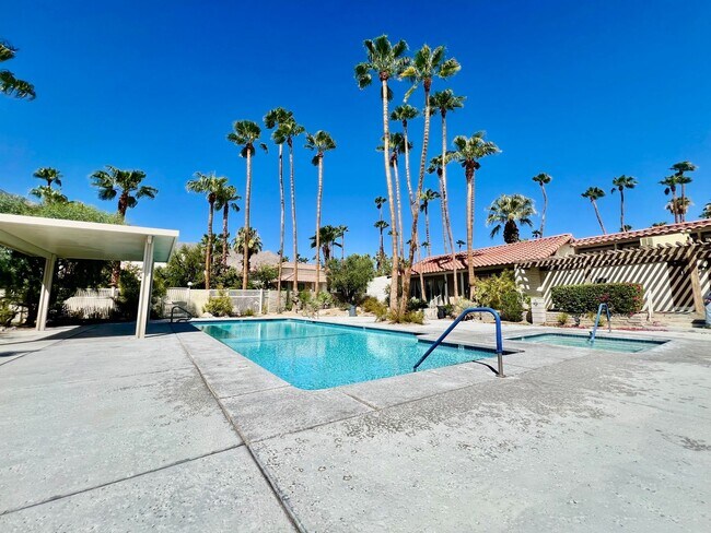 Building Photo - AVAILABLE NOW!! GORGEOUS UPPER LEVEL - 3 B...