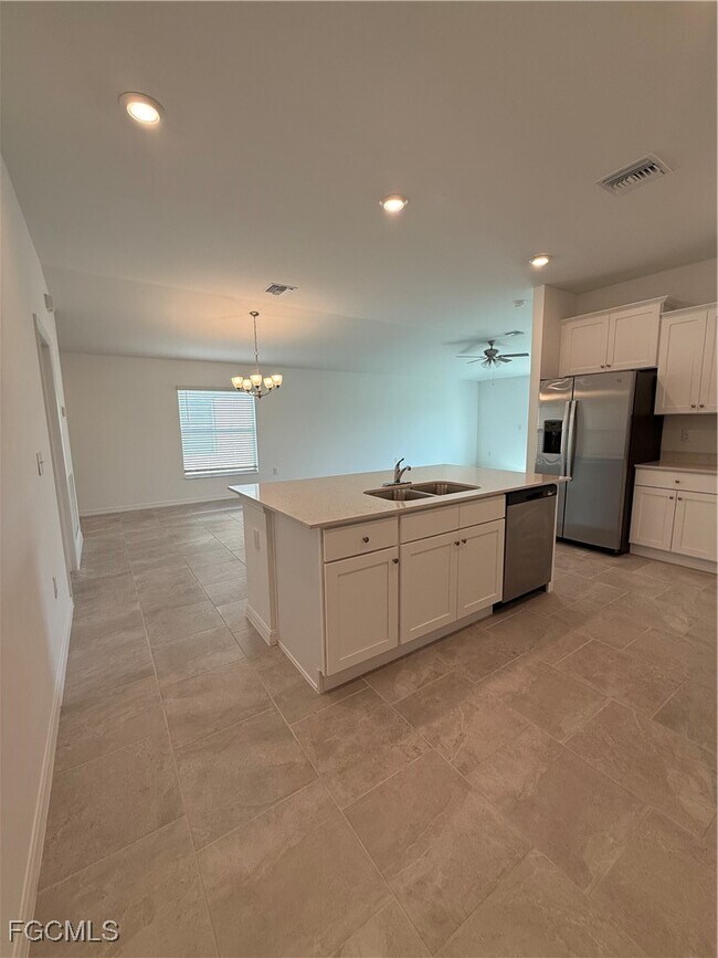 Foto del edificio - 3850 Treasure Oak Wy