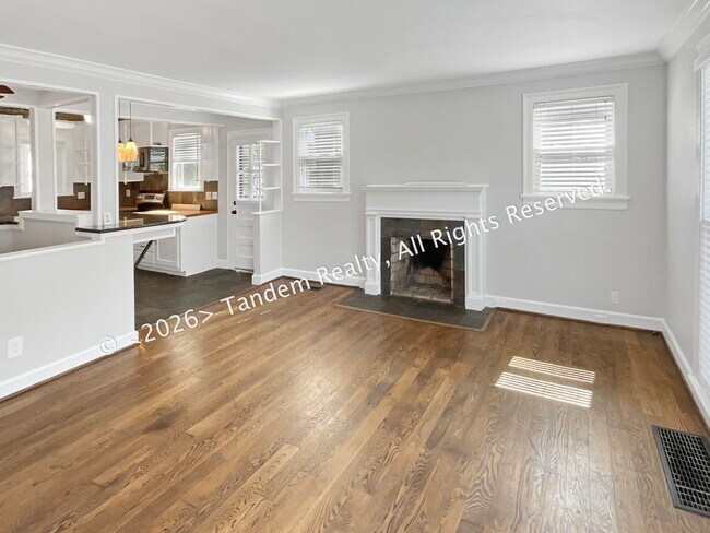 Foto del edificio - 2228 Ashwood Ave