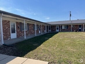 Building Photo - 320 N Jefferson St
