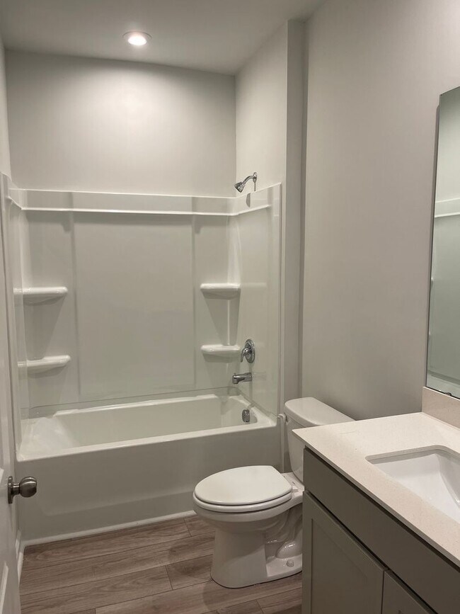 Foto del edificio - 4 bed 2 bath home in Heartwood!