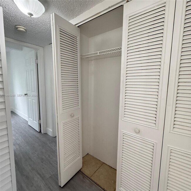 Foto del edificio - 1125 S Flagler Ave