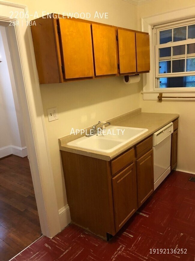 Building Photo - 2206-A Englewood Ave - Available mid Septe...