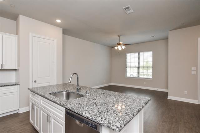 Foto del edificio - 8039 Snowmass Dr