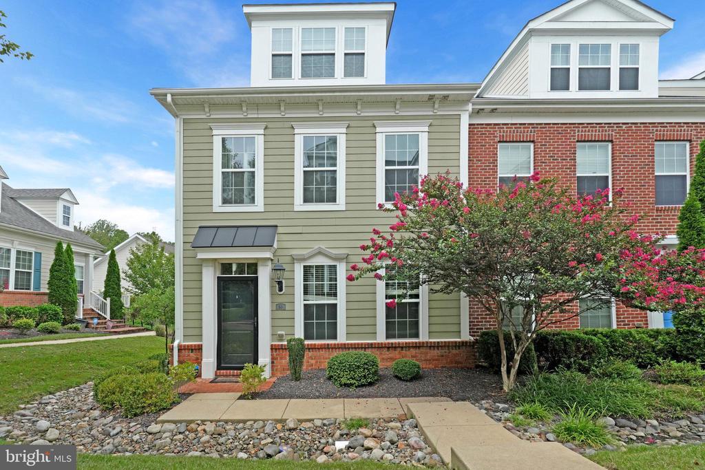 Foto principal - 59 Steeplechase Dr