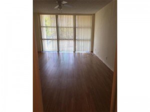 Foto del edificio - 1000 Parkview Dr