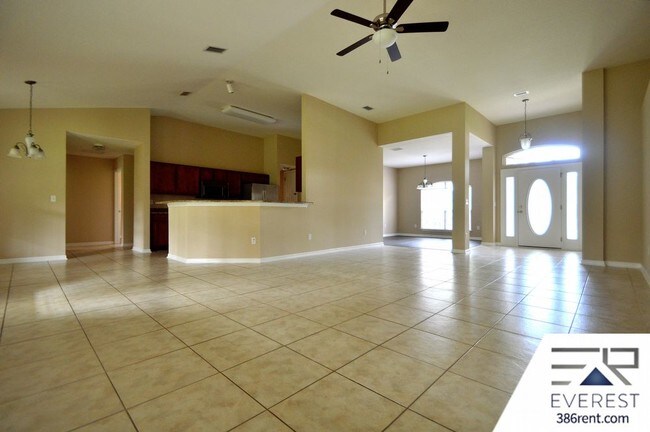 Foto del edificio - 44 Ballenger Ln