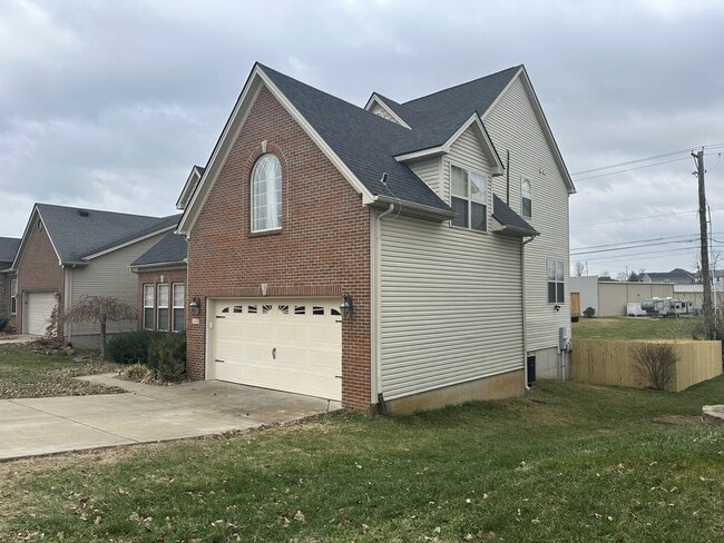 Building Photo - 2424 Calendula Rd