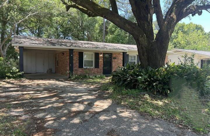 Foto principal - 701 Merritt Dr
