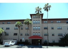 Building Photo - 6100 Gulfport Blvd S