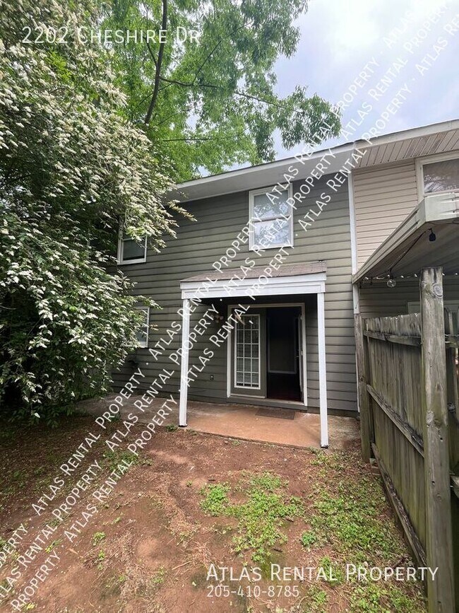 Foto del edificio - 2202 Cheshire Dr