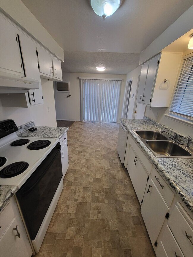 Foto del edificio - 4993 August Dr