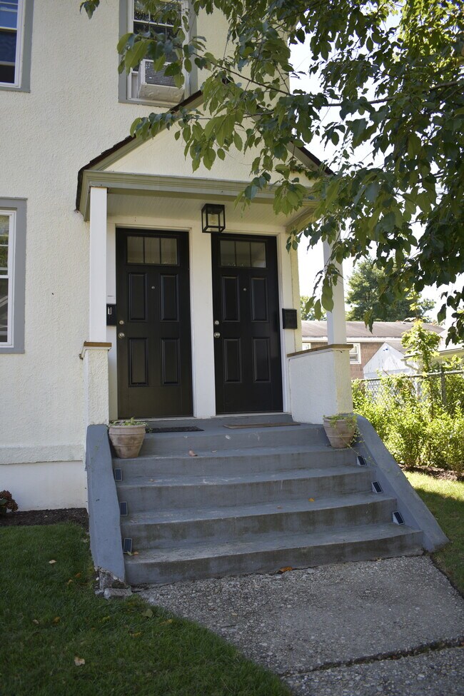 Front entrance - 209 Wirth Ave