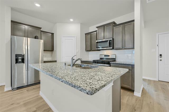 Foto del edificio - 804 Honey Maple St