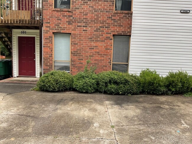Building Photo - Aiken - Aiken County