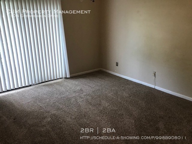 Foto del edificio - 1104 Greenmeadow Dr