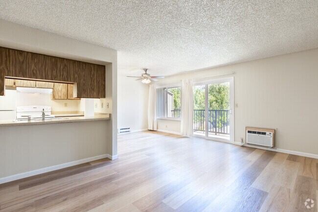 1HAB, 1BA - 700 ft² - One Ten Remington Apartments
