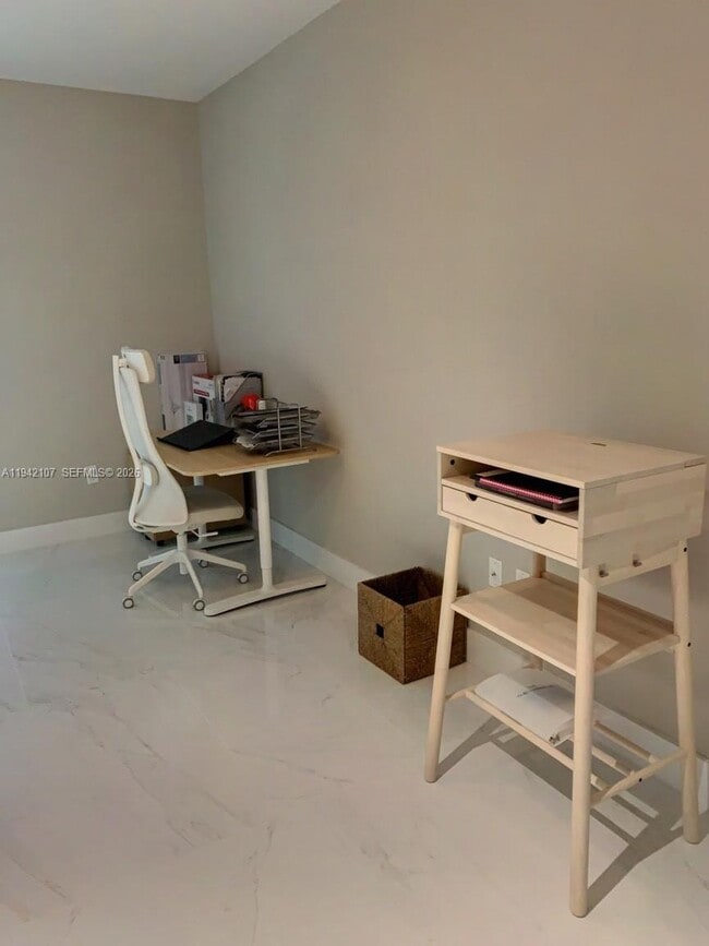 Building Photo - 16385 Biscayne Blvd