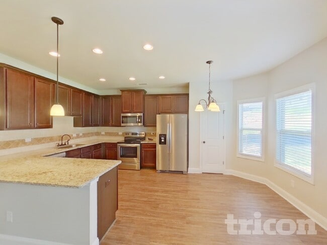 Building Photo - 11039 Shadow Creek Terrace