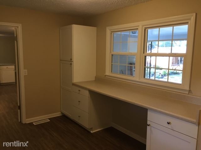 Building Photo - 3 br, 2 bath House - 319 Sherbrook Dr