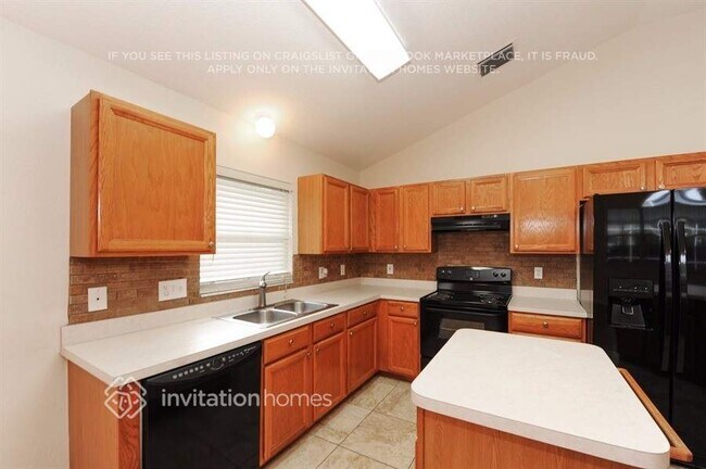 Building Photo - 6037 Weatherwood Cir