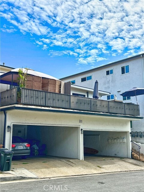 Building Photo - 311 Acebo Ln