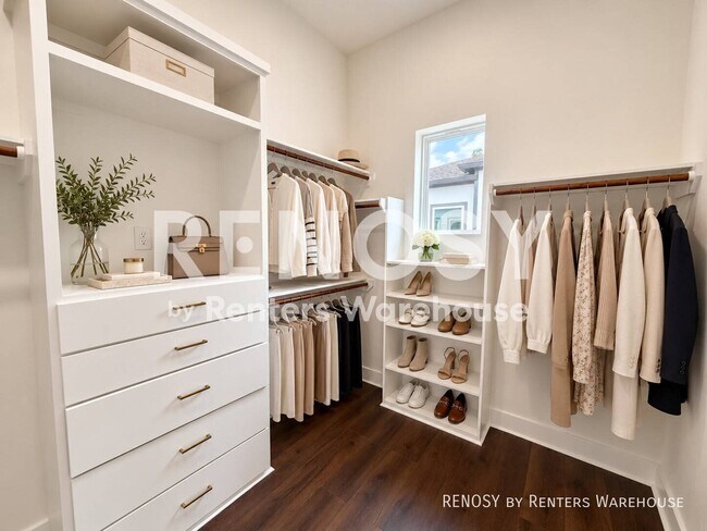 Foto del edificio - 1525 Caywood Ln
