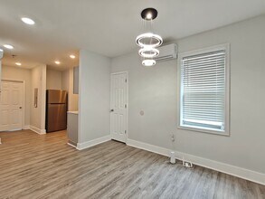 Building Photo - 1404 N 21st St