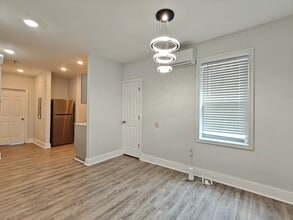 Building Photo - 1404 N 21st St