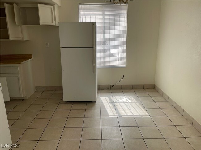 Foto del edificio - 4380 N Vornsand Dr