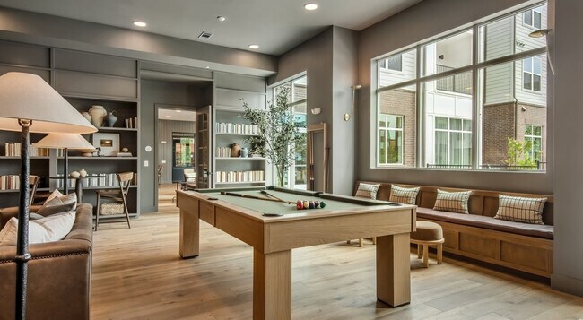 Foto del edificio - 1301 Leah Ave