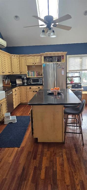 Building Photo - 852 Anthony Rd