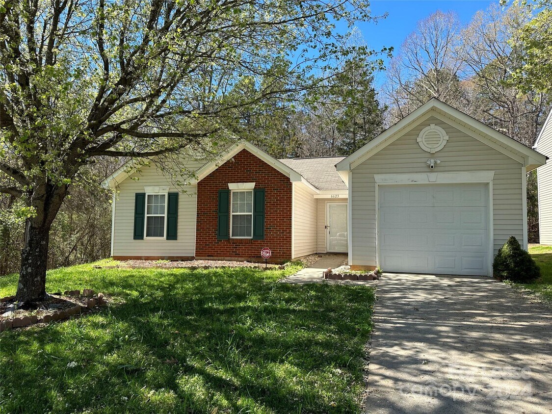 Primary Photo - 6623 Sunman Rd
