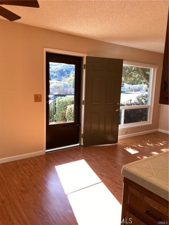 Foto del edificio - 1750 Prefumo Canyon Rd