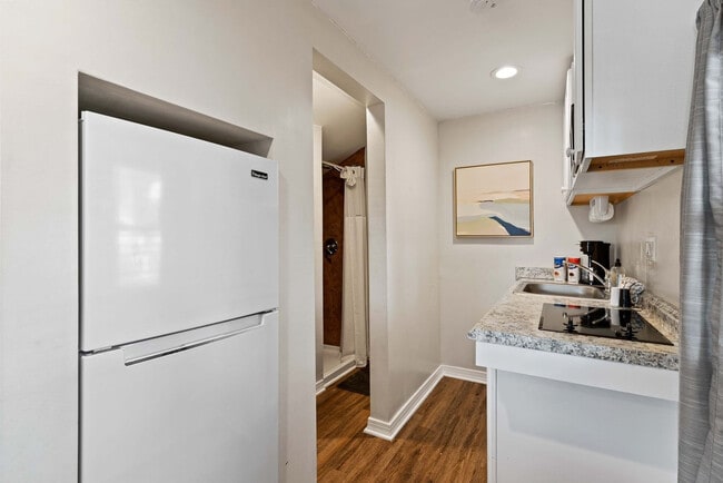 Foto del edificio - 110 Eglin Pkwy SE